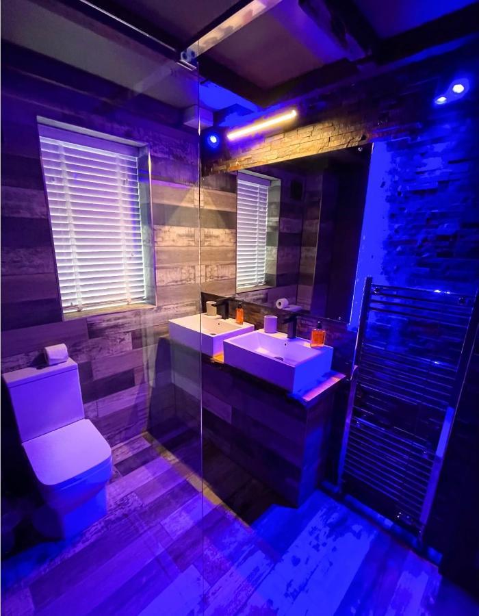 בלקפול Breeze Suites - Luxury Group Accom - Sleeps 19 מראה חיצוני תמונה