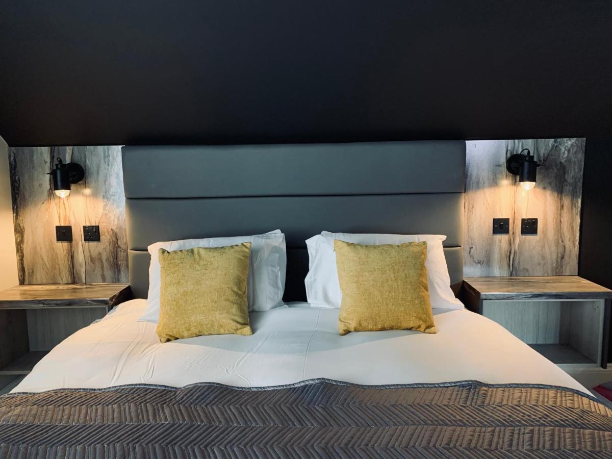 בלקפול Breeze Suites - Luxury Group Accom - Sleeps 19 מראה חיצוני תמונה