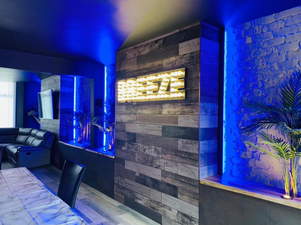 בלקפול Breeze Suites - Luxury Group Accom - Sleeps 19 מראה חיצוני תמונה
