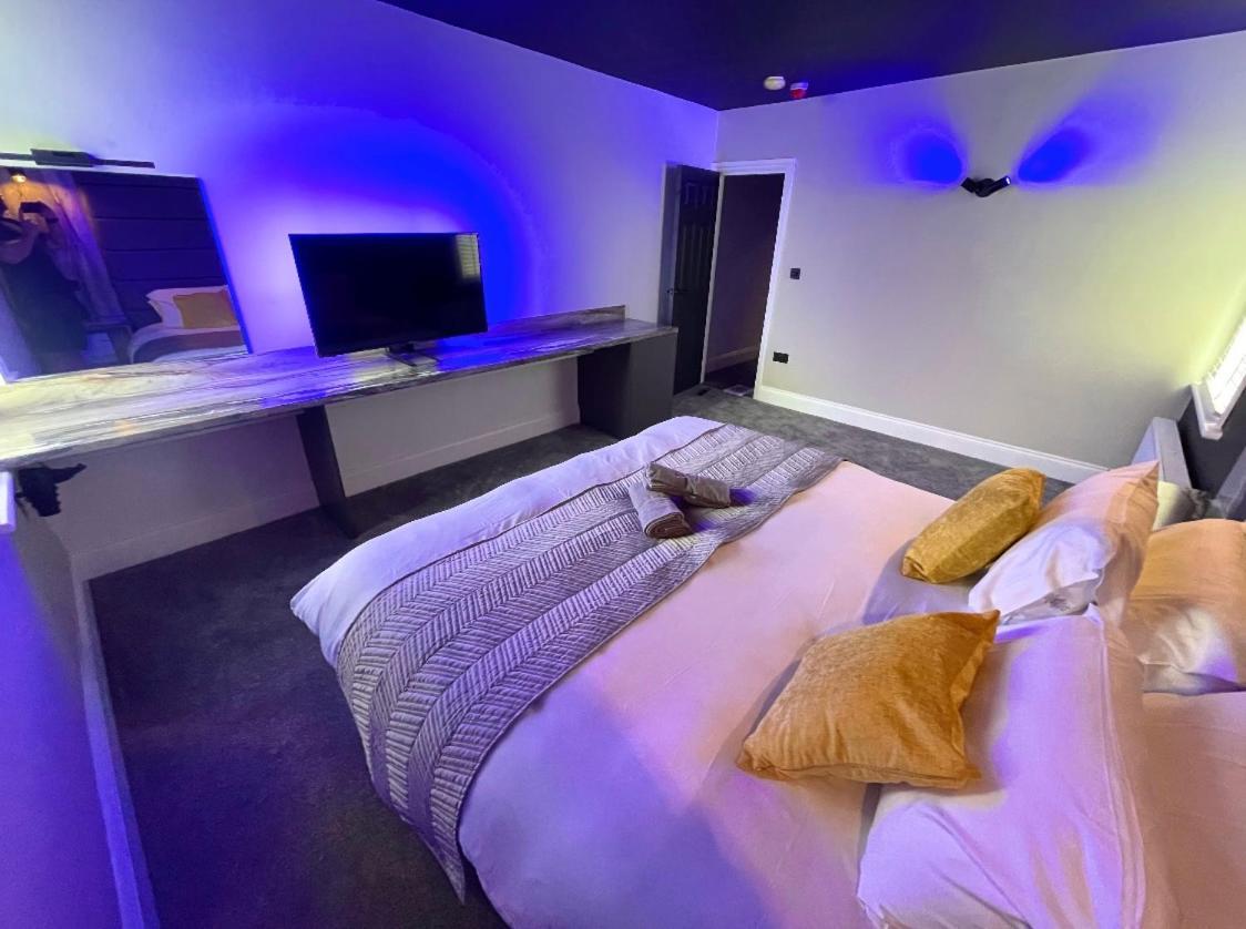 בלקפול Breeze Suites - Luxury Group Accom - Sleeps 19 מראה חיצוני תמונה