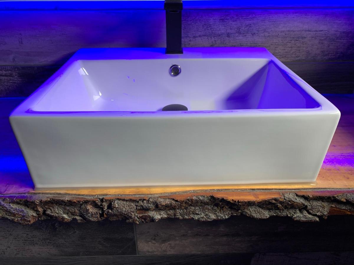 בלקפול Breeze Suites - Luxury Group Accom - Sleeps 19 מראה חיצוני תמונה
